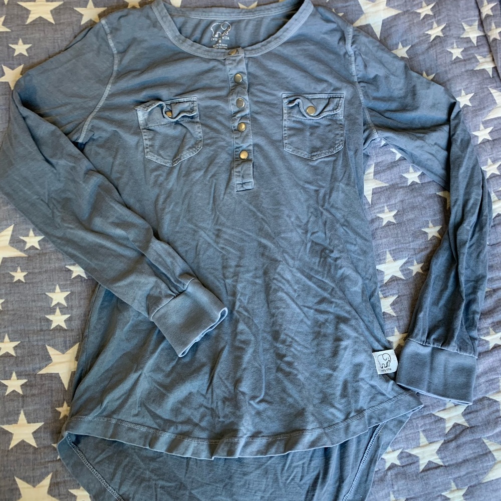 Ivory Ella LS T-shirt women’s small